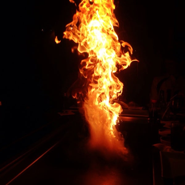 Photo taken at Sakura Japanese Restaurant by Steff P. on 7/14/2014