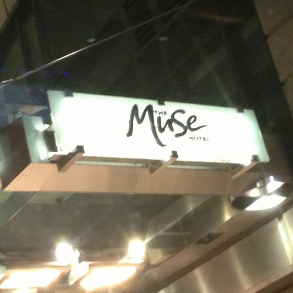4/17/2013 tarihinde Jay W.ziyaretçi tarafından The Muse New York'de çekilen fotoğraf