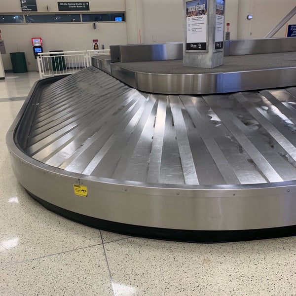 Photo taken at Chicago Midway International Airport (MDW) by john B. on 9/15/2019
