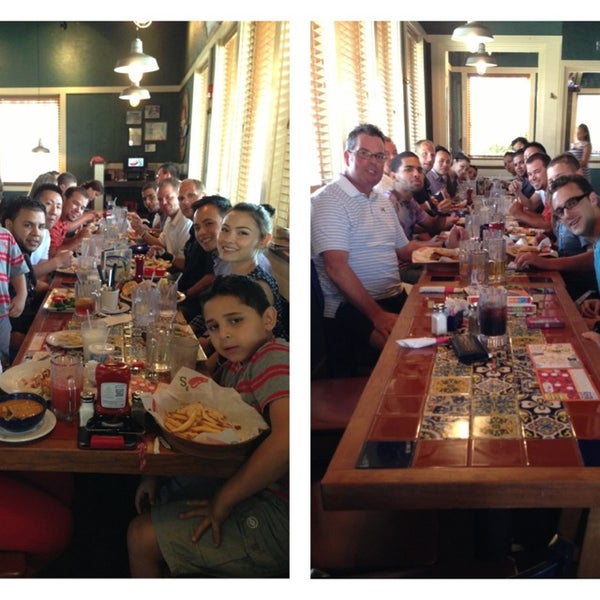 Photo taken at Chili&#39;s Grill &amp; Bar by Fernando M. on 6/29/2013