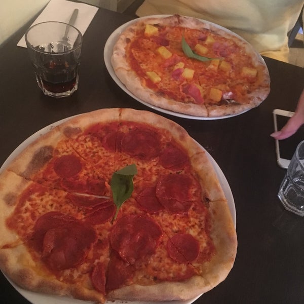 Great food. Popped in for a quick bite and got some real good home made pizzas. A few soft drinks and was still under £30. Really good value for money.