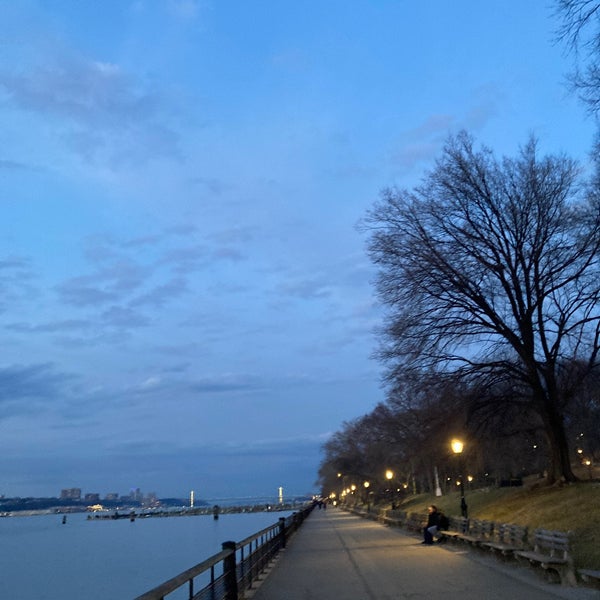 Photo taken at Riverside Park - W 78th St by Caitlin C. on 2/20/2023