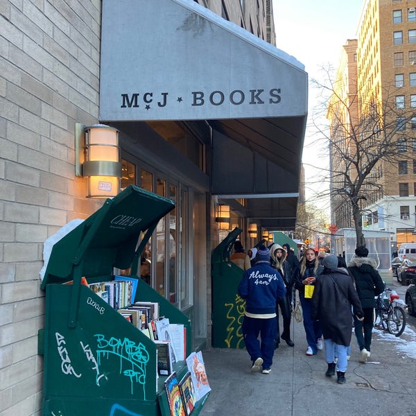 Photo taken at McNally Jackson Books by Caitlin C. on 1/8/2022