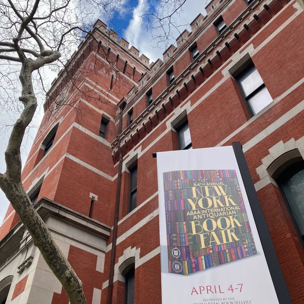 Foto tirada no(a) Park Avenue Armory por Caitlin C. em 4/6/2024