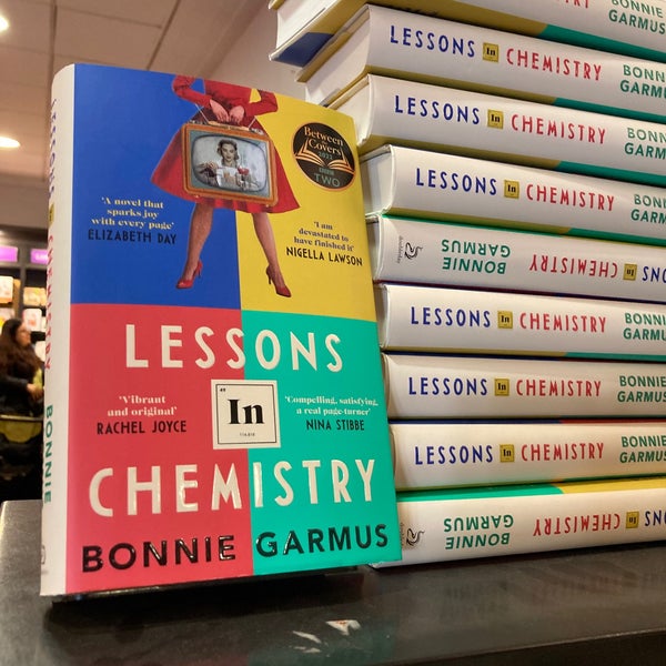 Waterstones (Now Closed) Kensington and Chelsea 3941 Notting Hill Gate