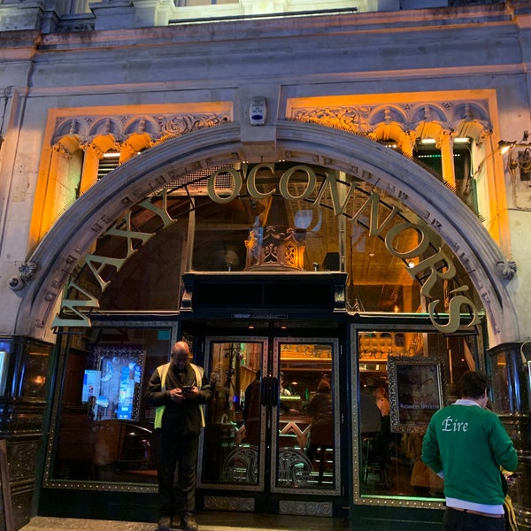 Photo taken at Waxy O&#39;Connor&#39;s by Meral on 10/15/2019