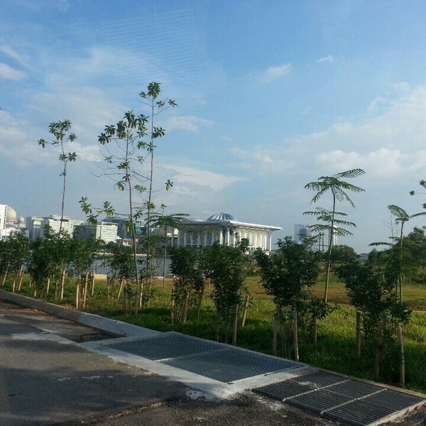 Photos at Nilai Springs Resort Hotel - 4 tips
