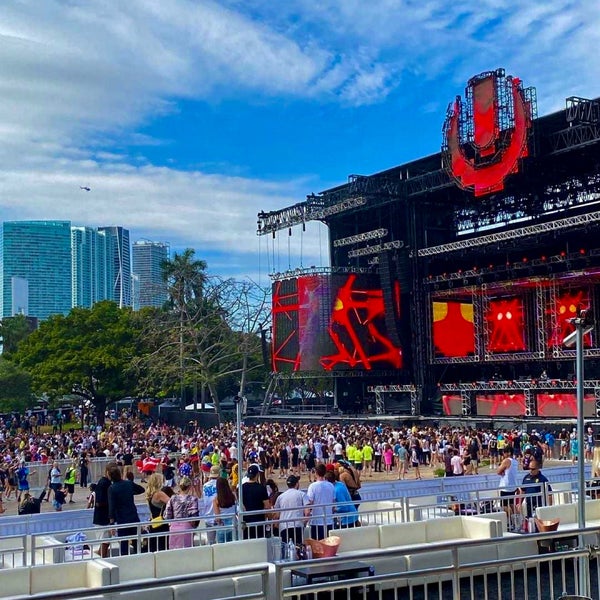 Photo taken at Ultra Music Festival by Alejandro P. on 3/25/2022