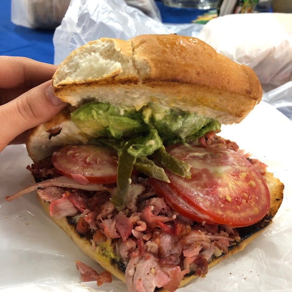 La Rica Torta Restaurante de burritos