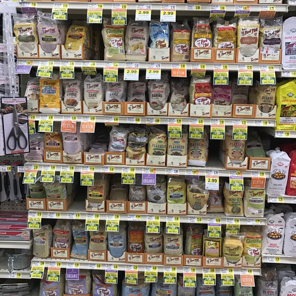 Lowes Foods Grocery Store