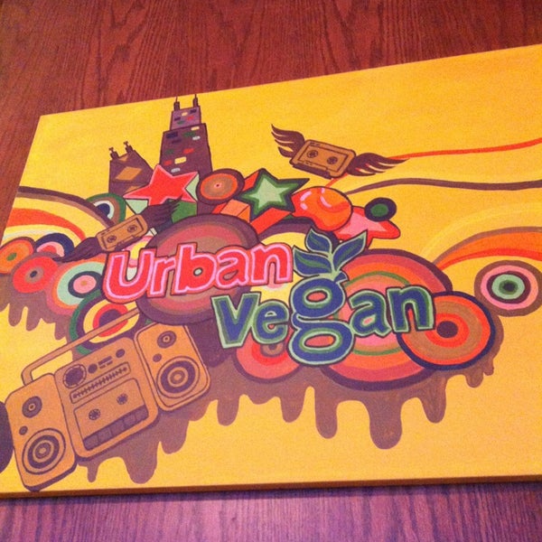 รูปภาพถ่ายที่ Urban Vegan โดย A B. เมื่อ 3/29/2013