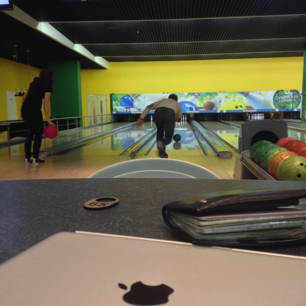 Photo taken at Bowling Show by Алексей К. on 1/15/2015