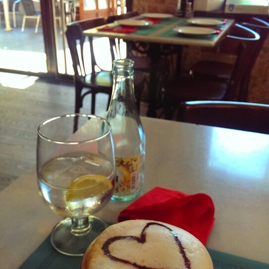 7/10/2014 tarihinde Diego G.ziyaretçi tarafından Café Tomate'de çekilen fotoğraf