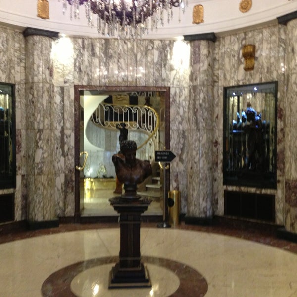 Das Foto wurde bei Gran Hotel Velázquez von Станислав Б. am 7/15/2013 aufgenommen