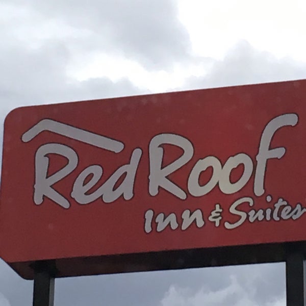 Photos At Red Roof Inn Suites Pigeon Forge Parkway - 
