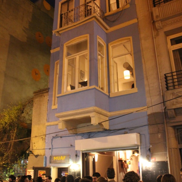 รูปภาพถ่ายที่ Muaf Beyoğlu โดย Muaf Beyoğlu เมื่อ 7/20/2013