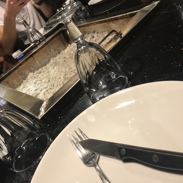 Das Foto wurde bei GreenHill Restaurant von Esra Y. am 10/19/2018 aufgenommen