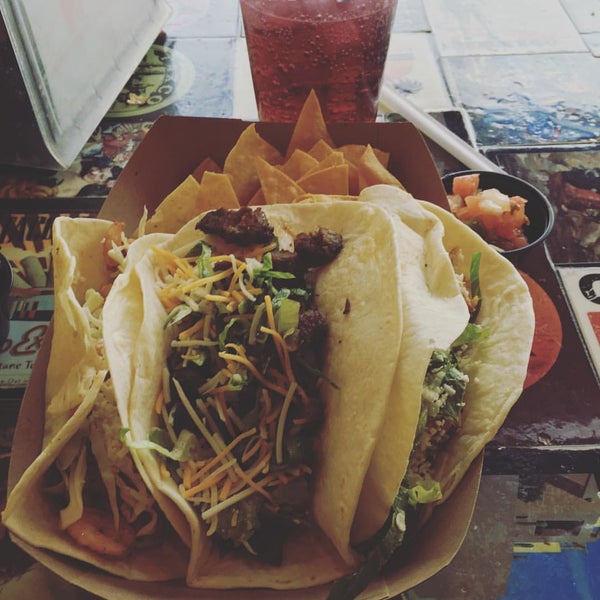 2/7/2016 tarihinde Derek D.ziyaretçi tarafından Picante! Fresh Mexican Grill'de çekilen fotoğraf