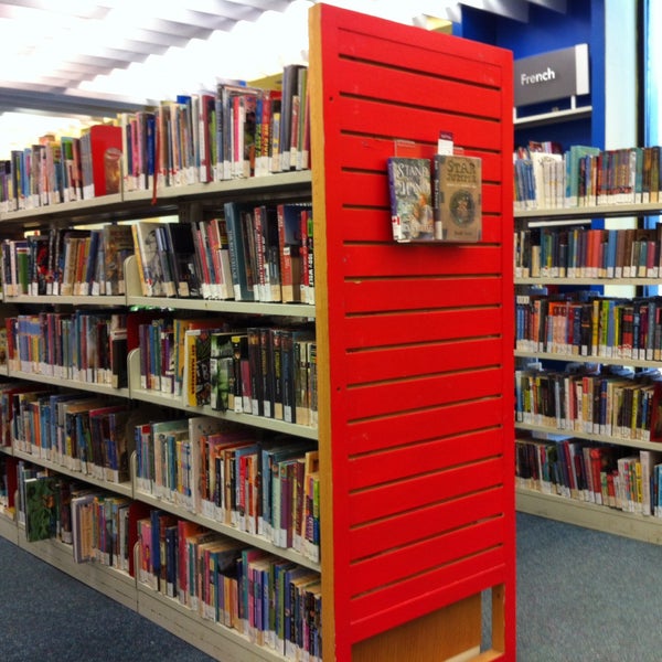 Oakville Public Library (Central Branch) Library in Oakville
