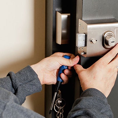 For locksmith services in Brooklyn that locals turn to for help, call on us. We are a trusted locksmith with years of experience and a great reputation backing our name.