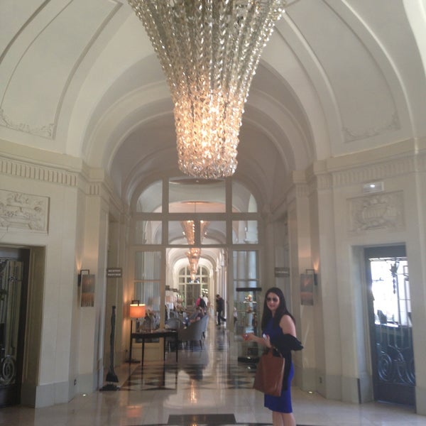 Photo taken at Waldorf Astoria Versailles - Trianon Palace by Angela R. on 4/25/2013