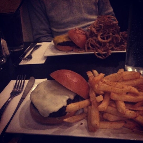 Photo taken at The Burger Bistro by Ebtesam A. on 3/17/2014