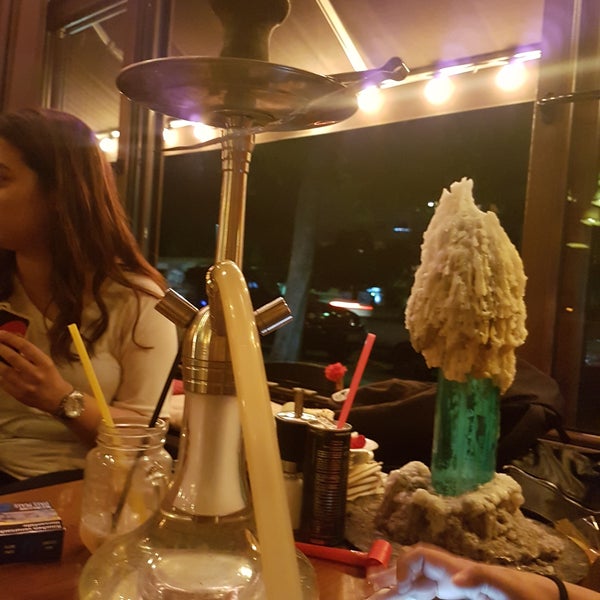 7/3/2017 tarihinde Rukiye Ö.ziyaretçi tarafından Café MyMoon'de çekilen fotoğraf