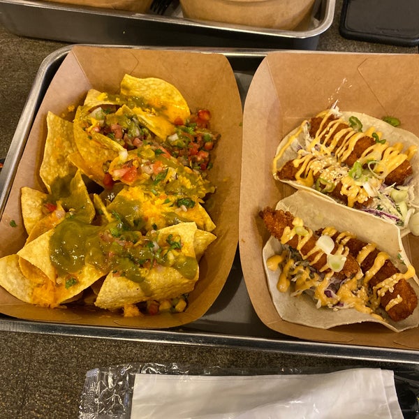 Foto scattata a Dinos Tacos da Wed Sami il 11/3/2019