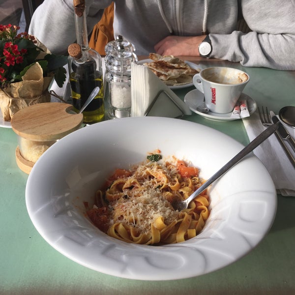 รูปภาพถ่ายที่ Spaghetti паста-бар โดย Tatiana G. เมื่อ 3/4/2017