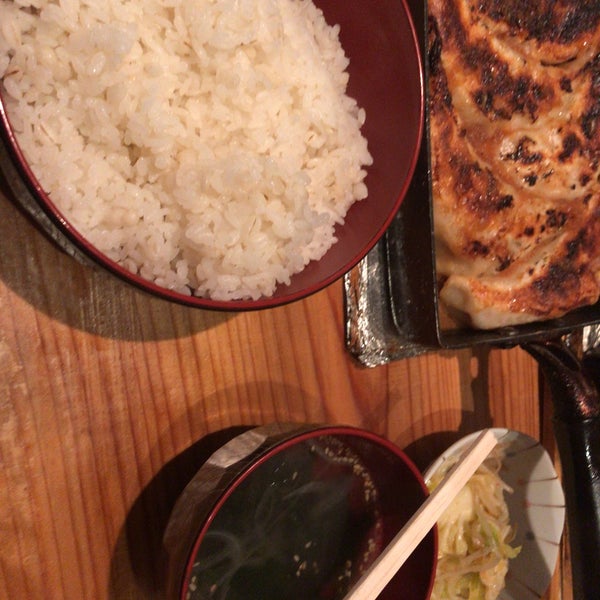 まっちゃん餃子 Dumpling Restaurant まっちゃん餃子 Dumpling Restaurant