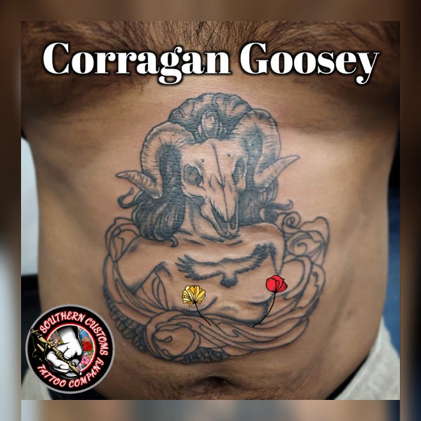 รูปภาพถ่ายที่ Southern Customs Tattoo Company โดย Southern C. เมื่อ 3/18/2019