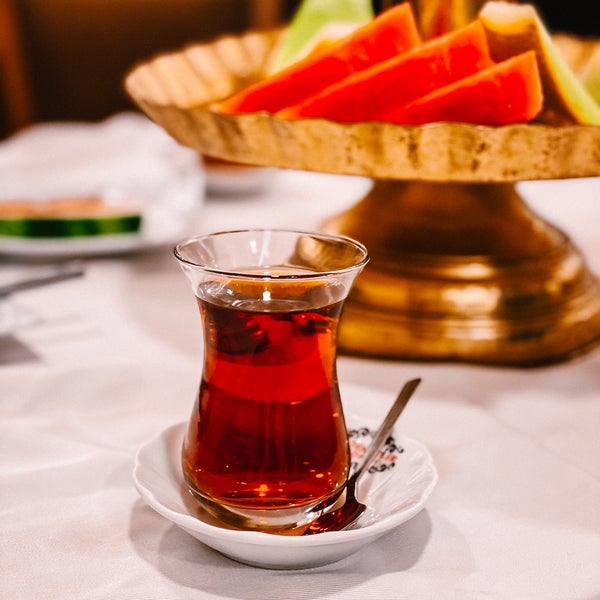 Foto tirada no(a) Al Madina Restaurant İstanbul مطعم المدينة اسطنبول por YARA. em 6/26/2023