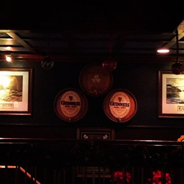 Photo taken at Timmy Nolan&#39;s Tavern &amp; Grill by Kris🍻 on 12/9/2012