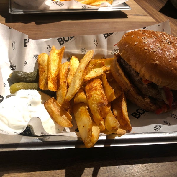 1/16/2022 tarihinde Melanieziyaretçi tarafından B.O.B Best of Burger'de çekilen fotoğraf