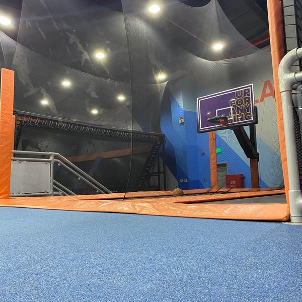 Sky Zone Basketball в Москве