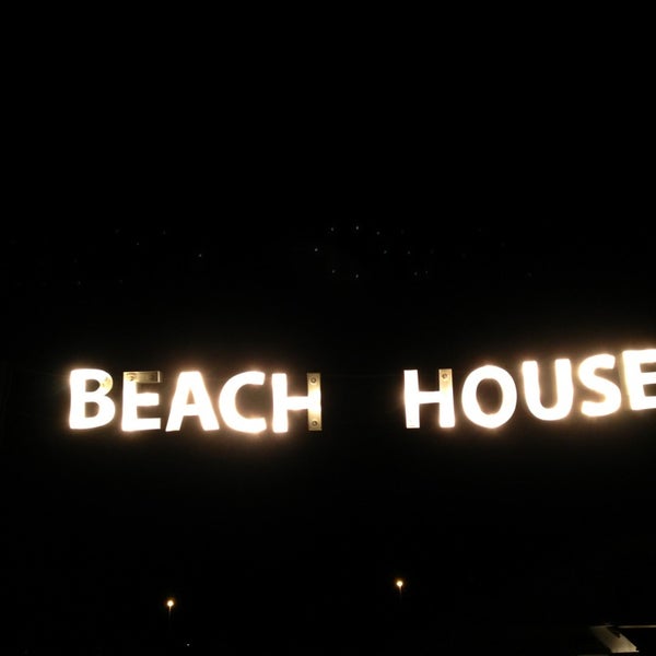 Foto tirada no(a) The Beach House por youmake f. em 8/3/2013