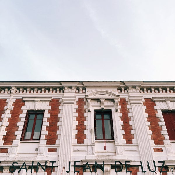 Photos à Gare SNCF de SaintJeandeLuz Ciboure Place de Verdun