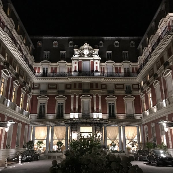 Photo taken at Hôtel du Palais by youmake f. on 6/25/2017