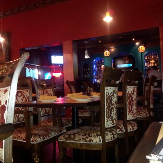 10/26/2012 tarihinde 🌹Tanya F.ziyaretçi tarafından Bombay Bar and Grill'de çekilen fotoğraf