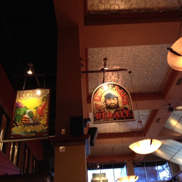 11/8/2013 tarihinde Crystal H.ziyaretçi tarafından Rock Bottom Restaurant &amp; Brewery'de çekilen fotoğraf
