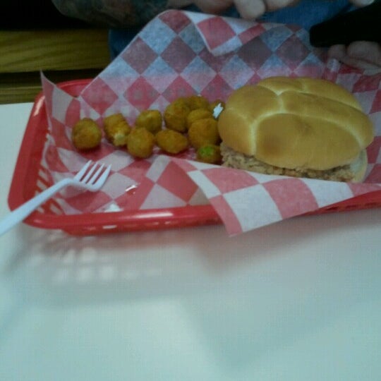 Pollard's Chicken & Catering 8370 Tidewater Dr