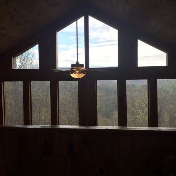 Photos At My Runaway Wagon By Summit Cabin Rentals Sevierville Tn
