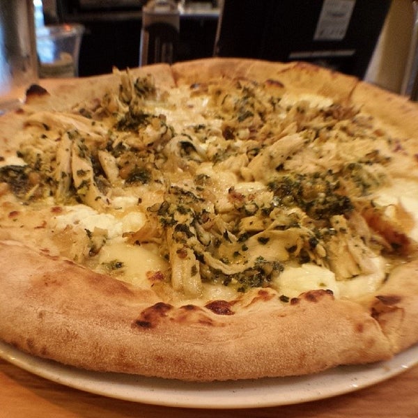 1/5/2014 tarihinde Geri D.ziyaretçi tarafından Pizzeria Solario'de çekilen fotoğraf