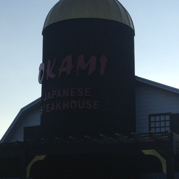 3/3/2013 tarihinde Taylor R.ziyaretçi tarafından Okami Japanese Steak House'de çekilen fotoğraf