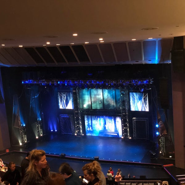 Foto diambil di Mahalia Jackson Theater for the Performing Arts oleh Frank B. pada 10/30/2019