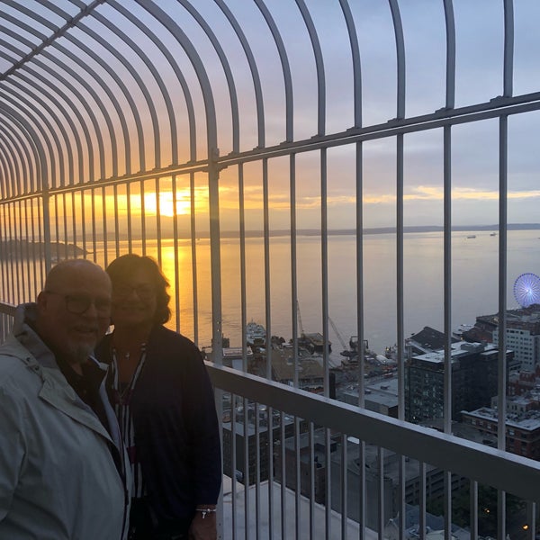 Das Foto wurde bei Smith Tower von Frank B. am 9/26/2019 aufgenommen
