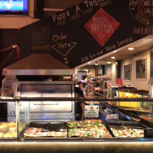 8/22/2018 tarihinde إ ..ziyaretçi tarafından Pizza Rustica'de çekilen fotoğraf