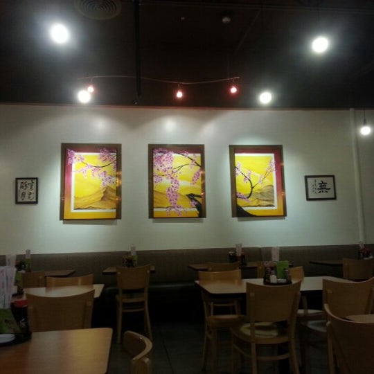1/9/2013 tarihinde Chris H.ziyaretçi tarafından Sushi Shack'de çekilen fotoğraf