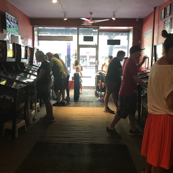 8/30/2018にCristina B.がModern Pinball NYCで撮った写真