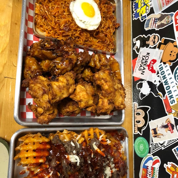 Das Foto wurde bei Aria Korean-American Snack Bar von Cydell D. am 6/19/2018 aufgenommen